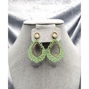 vintage green filegree design double shadow teardrop push back earrings